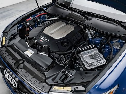 Used 2025 Audi RS 6 performance image 93