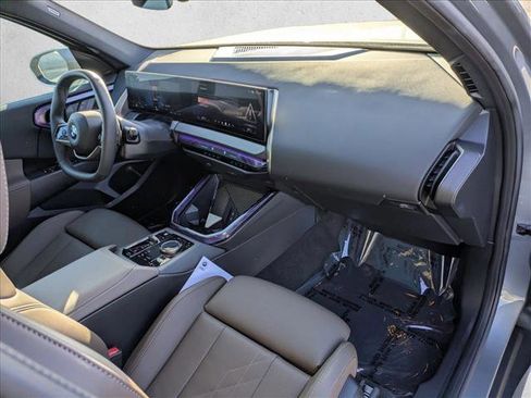 Certified 2025 BMW X3 xDrive30i w/ Convenience Package image 21