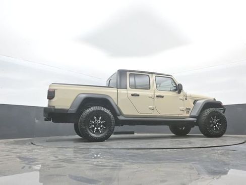Used 2020 Jeep Gladiator Sport w/ Quick Order Package 24S AWD/4WD image 39