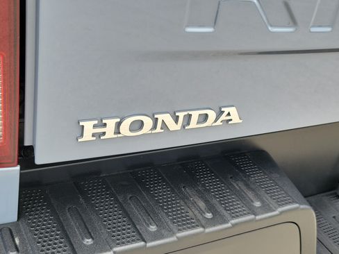 Used 2025 Honda Ridgeline RTL+ image 9