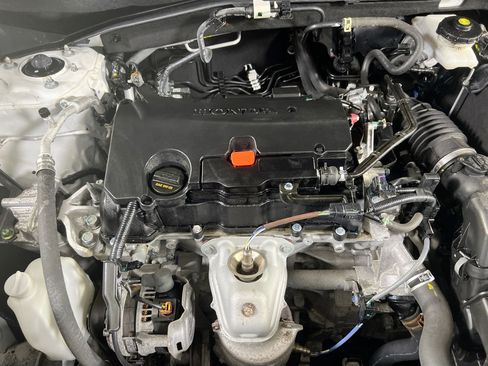 Used 2023 Honda HR-V LX image 27