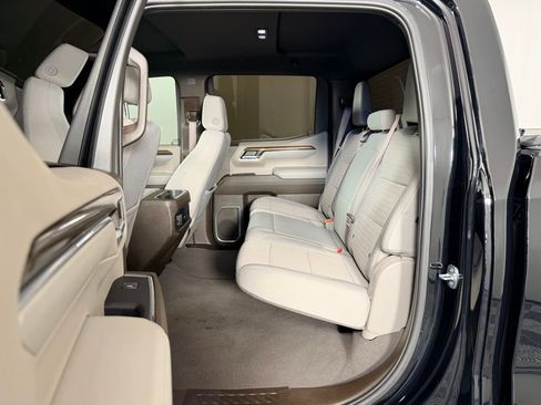 Used 2023 Chevrolet Silverado 1500 RST w/ Z71 Off-Road Package image 28