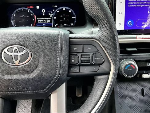 Used 2024 Toyota Tacoma TRD Off-Road AWD/4WD image 11