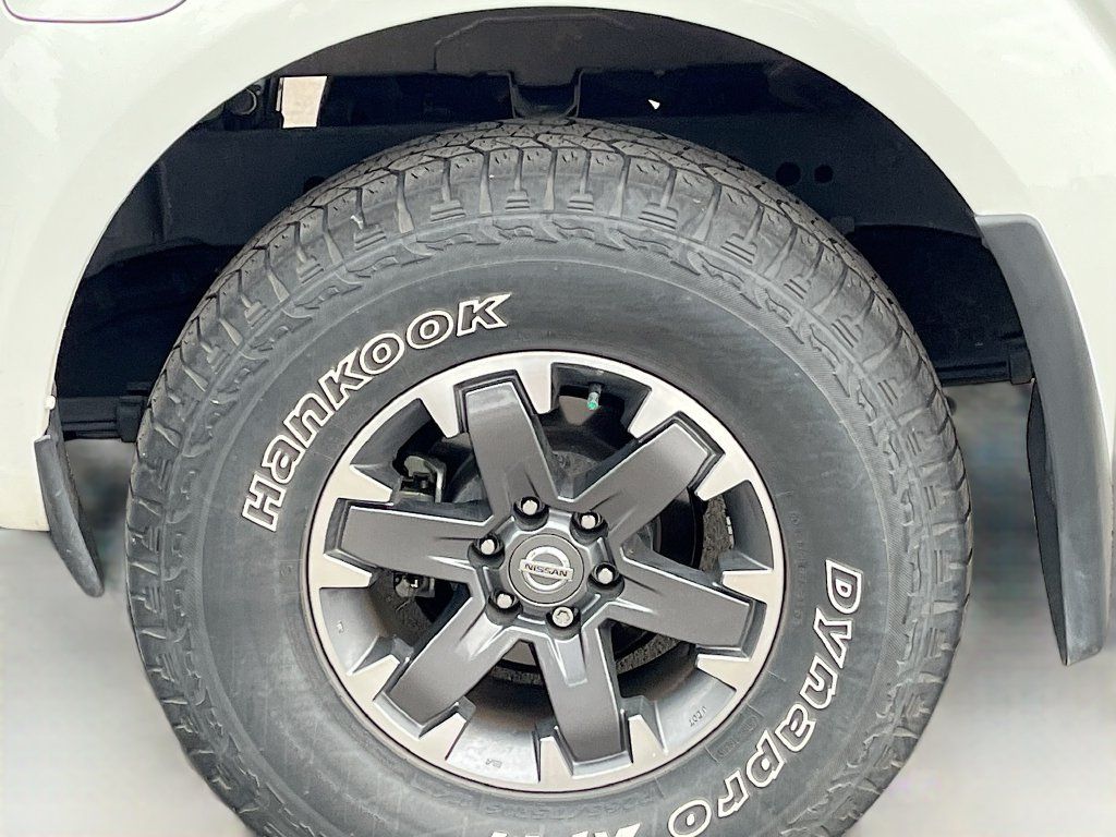Used 2020 Nissan Frontier PRO-4X AWD/4WD image 32