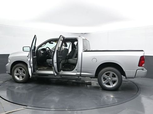 Used 2017 RAM 1500 Express image 54