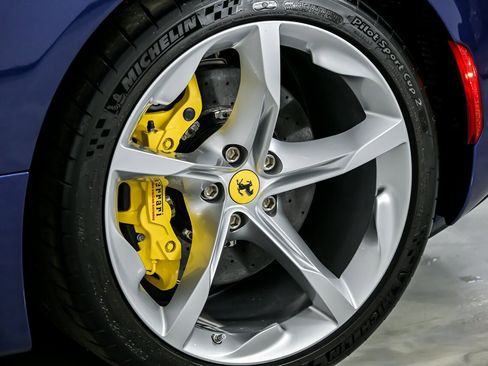 Used 2023 Ferrari SF90 Stradale image 19