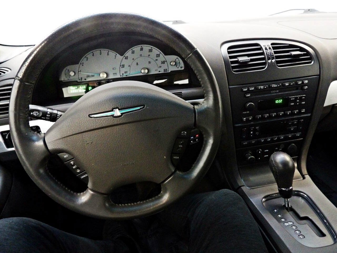 Used 2002 Ford Thunderbird RWD image 13