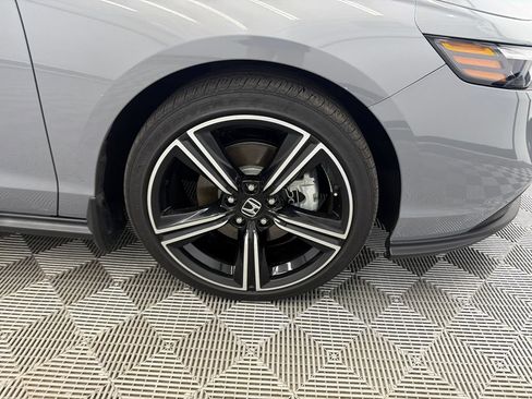 Used 2023 Honda Accord Sport image 13