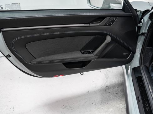 Used 2026 Porsche 911 Targa 4 GTS image 31