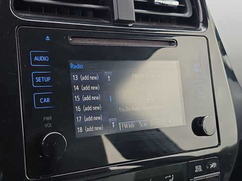Used 2016 Toyota Prius Two FWD image 15