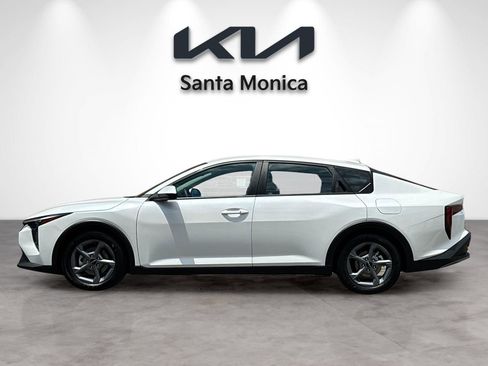 Certified 2025 Kia K4 FWD image 3