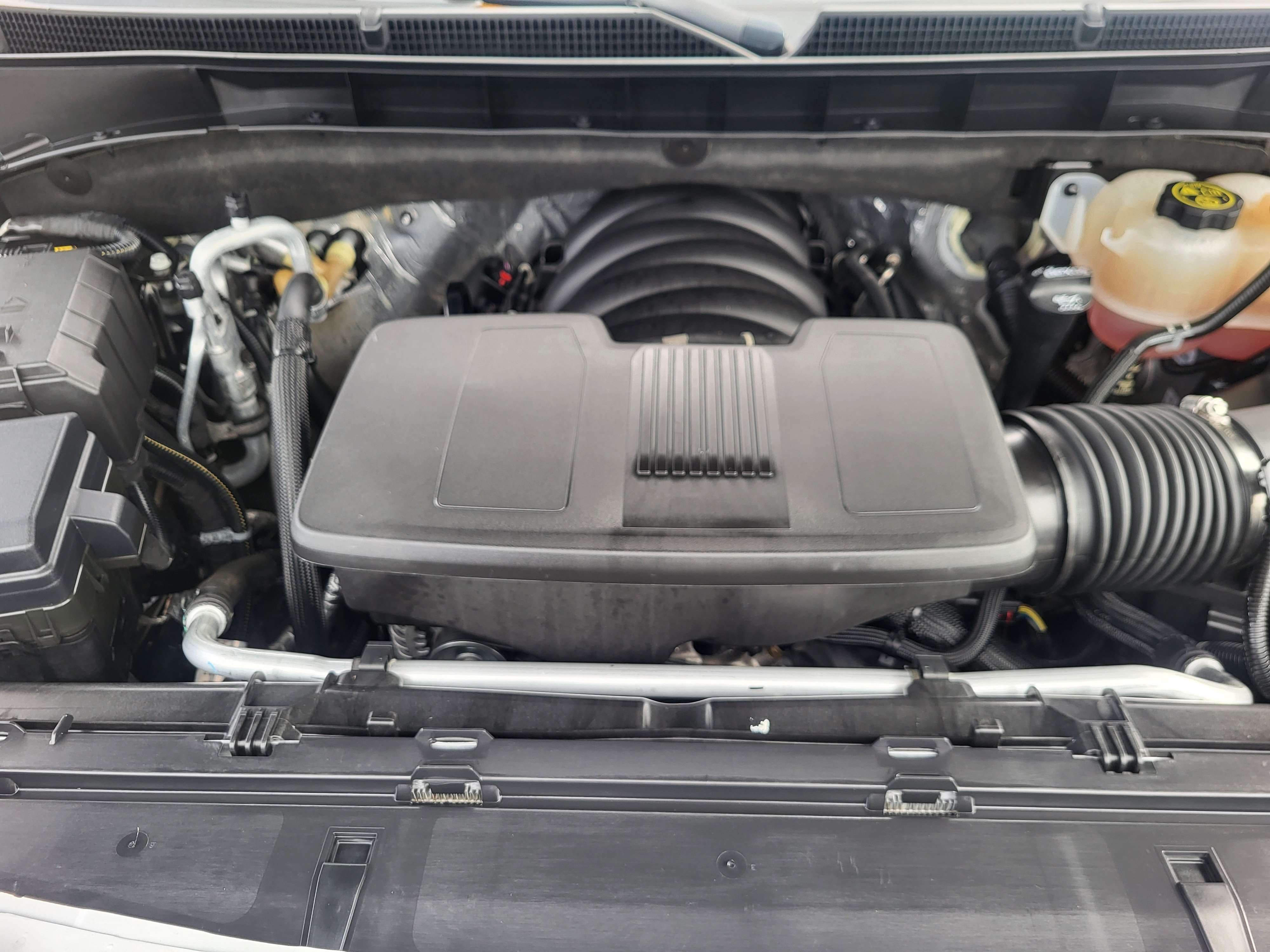 Used 2023 GMC Yukon XL AT4 w/ AT4 Premium Package AWD/4WD image 33