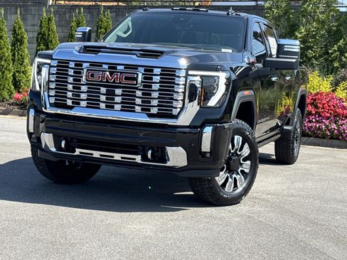 New 2025 GMC Sierra 2500 Denali w/ Denali Reserve Package image 6
