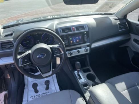 Used 2019 Subaru Outback 2.5i AWD/4WD image 17