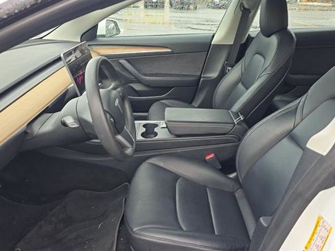 Used 2022 Tesla Model 3 Long Range AWD/4WD image 6