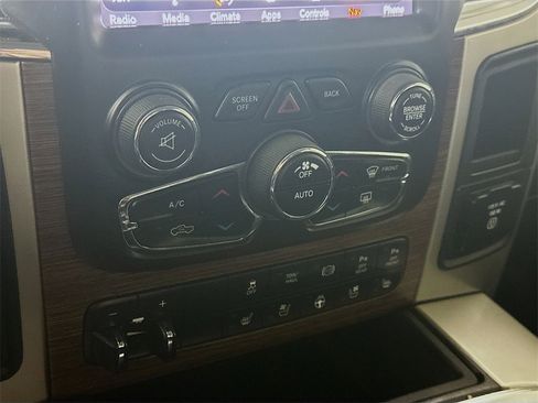 Used 2018 RAM 3500 Laramie image 18