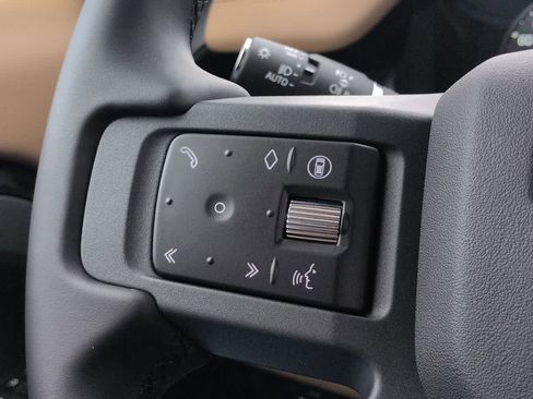 New 2026 Land Rover Defender 130 X-Dynamic SE AWD/4WD image 26