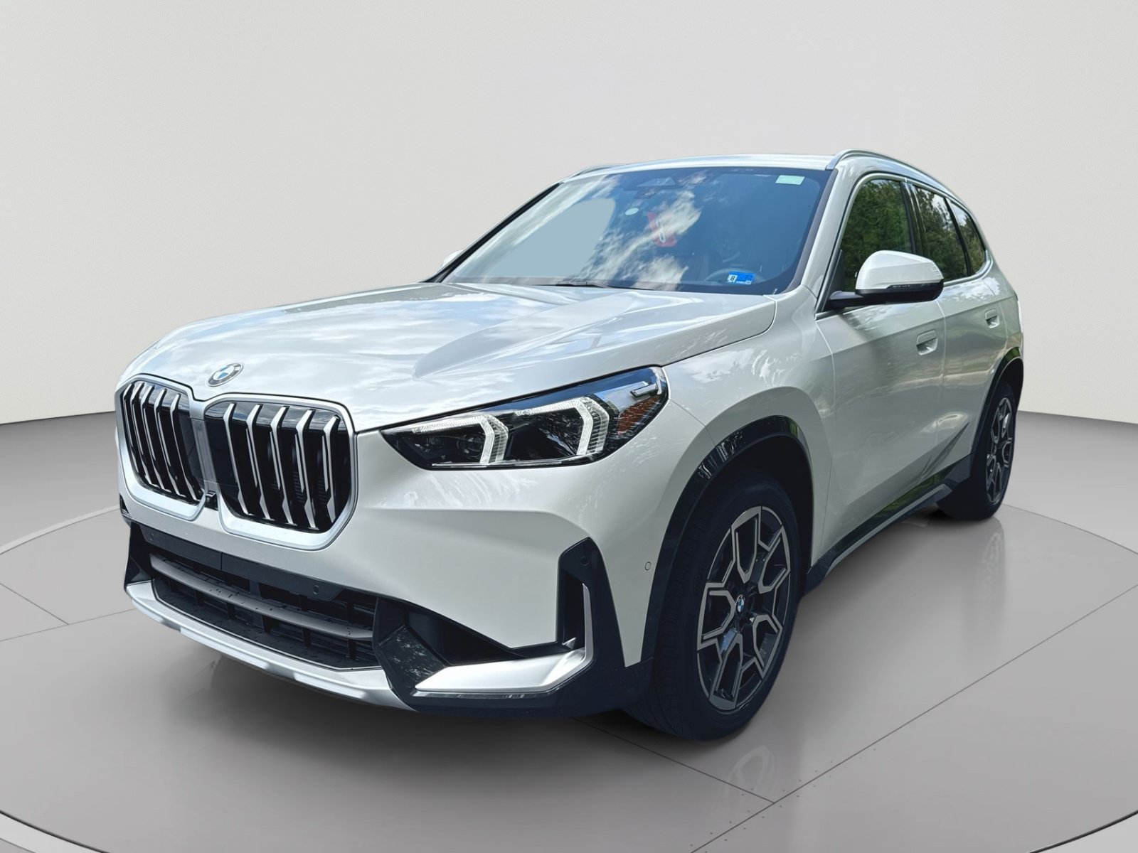 New 2026 BMW X1 xDrive28i w/ Technology Package AWD/4WD image 11