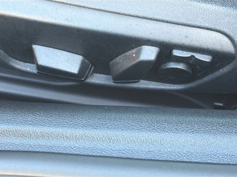 Used 2023 BMW Z4 M40i w/ Premium Package image 22