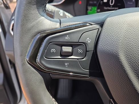 Used 2023 Chevrolet Bolt EUV Premier w/ Sun & Sound Package FWD image 26