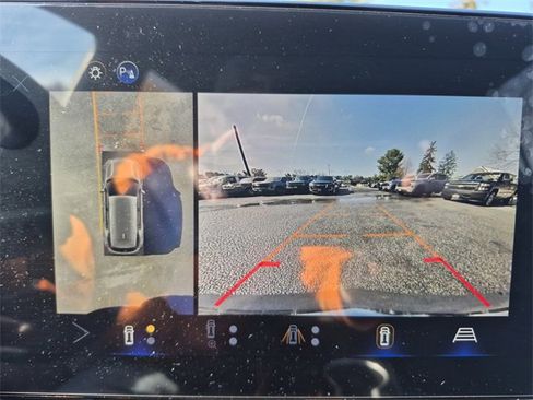 Used 2026 Chevrolet Equinox LT w/ Convenience Package II image 29