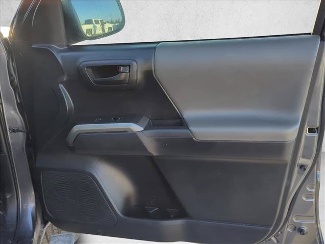 Used 2017 Toyota Tacoma SR5 w/ Tow Package RWD image 23