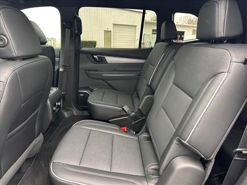 Used 2026 Buick Enclave Preferred w/ Power Package image 16