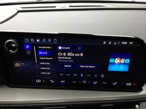 New 2027 Chevrolet Traverse LT w/ Sun and Wheel Package AWD/4WD image 10