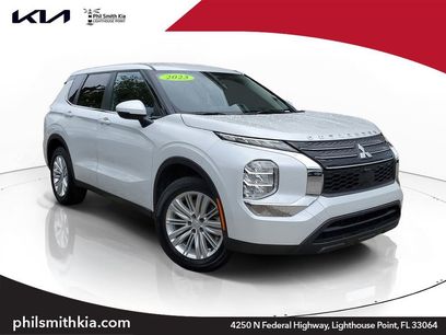 Used 2023 Mitsubishi Outlander ES