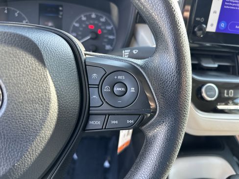 Certified 2024 Toyota Corolla LE image 20