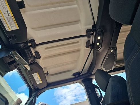 Used 2025 Jeep Wrangler Unlimited Sport AWD/4WD image 29