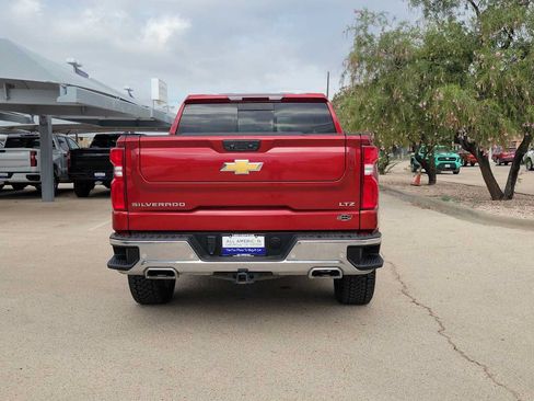 Used 2022 Chevrolet Silverado 1500 LTZ w/ LTZ Premium Package AWD/4WD image 7