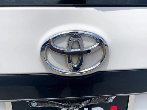 Used 2006 Toyota Sienna CE FWD image 30
