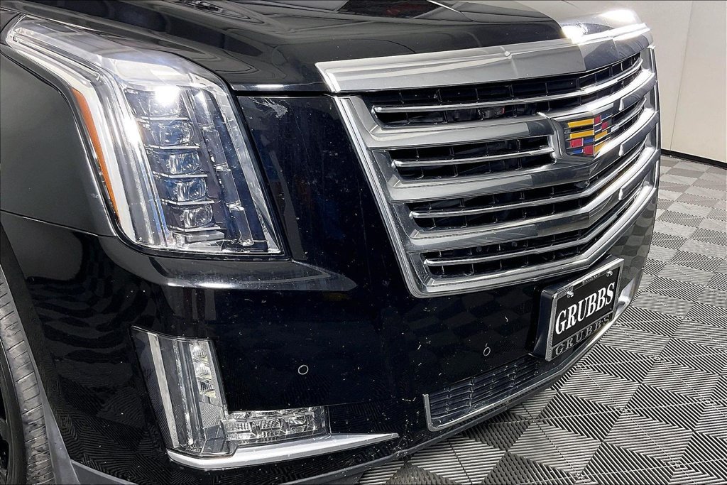 Used 2016 Cadillac Escalade Platinum AWD/4WD image 38