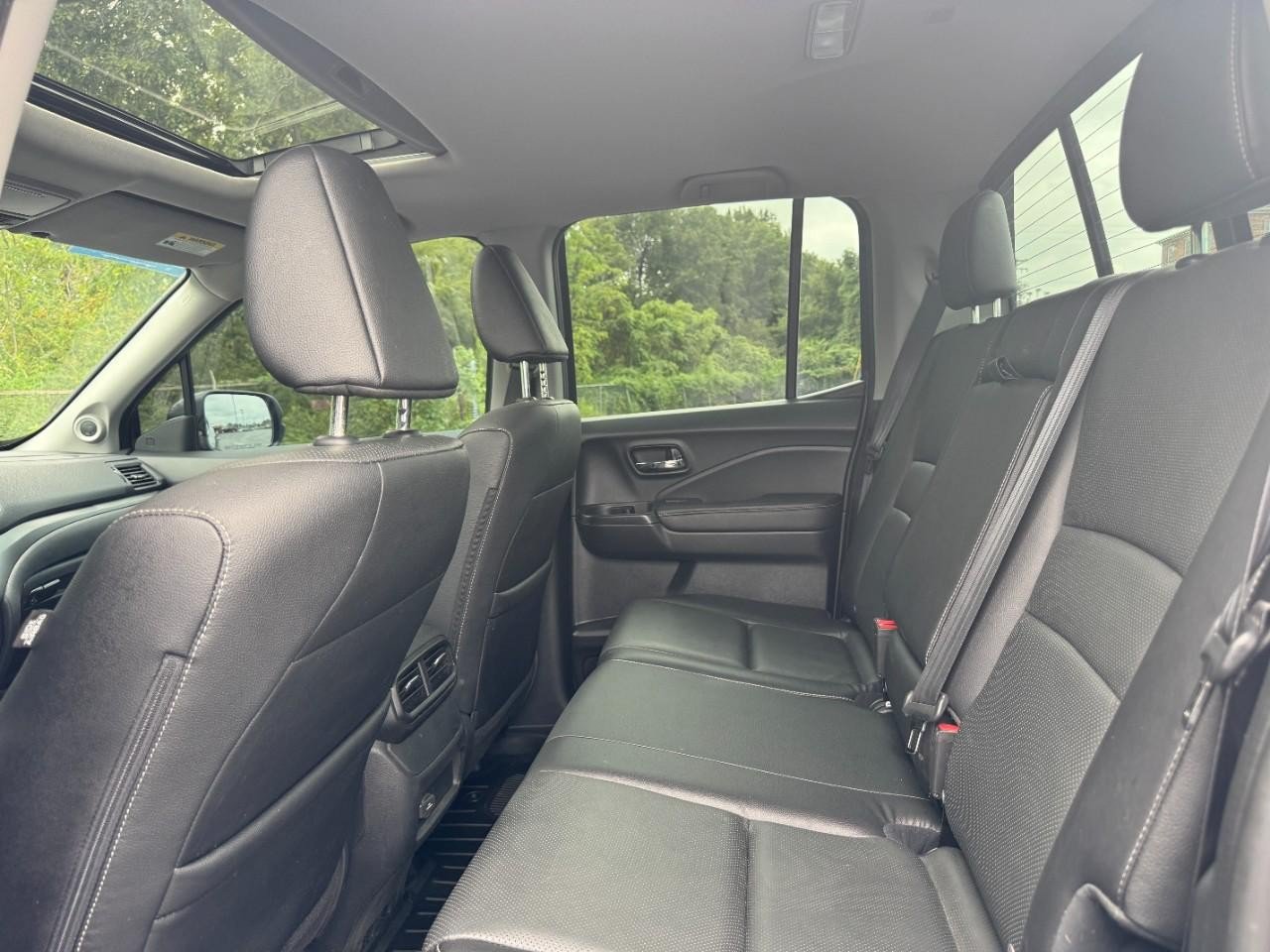 Certified 2025 Honda Ridgeline RTL image 11