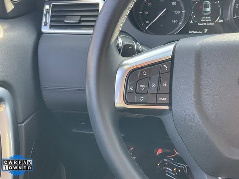 Used 2019 Land Rover Discovery Sport SE image 39