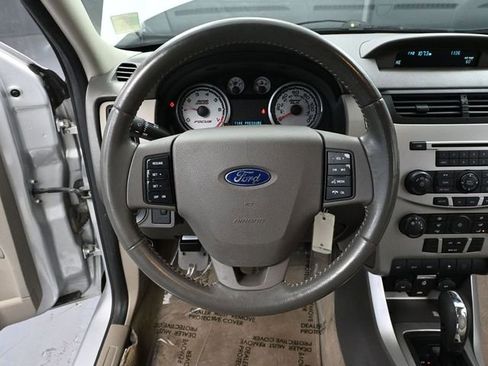 Used 2011 Ford Focus SE w/ 201A Rapid Spec Order Code FWD image 24