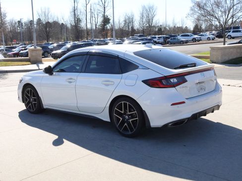 Used 2022 Honda Civic Sport Touring image 7