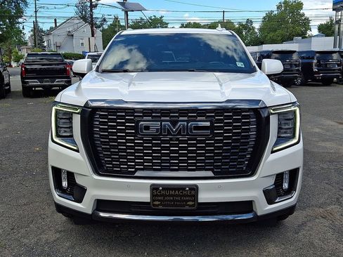 Used 2023 GMC Yukon XL Denali Ultimate AWD/4WD image 2