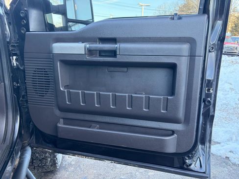 Used 2011 Ford F250 Lariat w/ Lariat Ultimate Pkg image 49