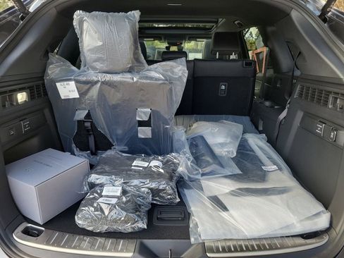 New 2026 MAZDA CX-90 Plug-In Hybrid w/ Premium Plus image 9