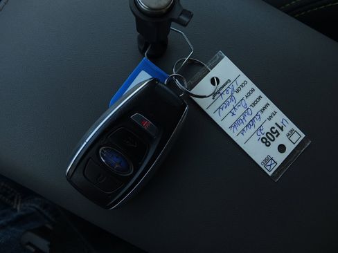 Used 2025 Subaru Outback Onyx Edition AWD/4WD image 33