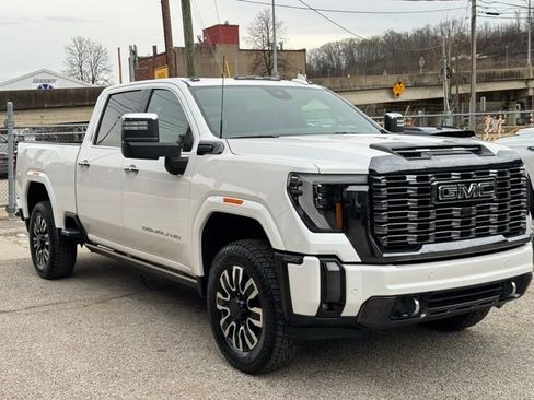 Certified 2024 GMC Sierra 3500 Denali Ultimate image 7