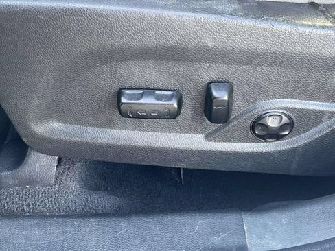 Used 2018 Hyundai Santa Fe Sport w/ 2.4L Value Package 02 FWD image 18