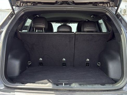 Used 2024 Jeep Compass Limited image 29