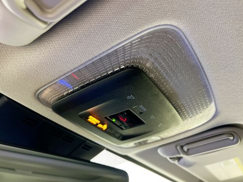 New 2026 Toyota Prius Plug-In Hybrid FWD image 20