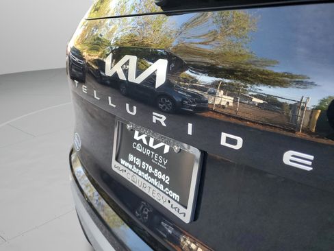 Certified 2023 Kia Telluride S AWD/4WD image 32