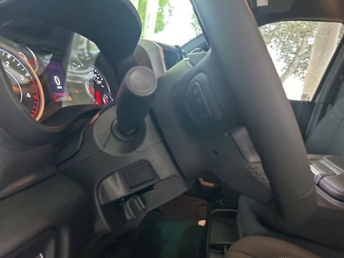 Used 2025 RAM 2500 Big Horn image 38