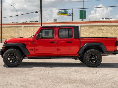 Used 2023 Jeep Gladiator Sport AWD/4WD image 5