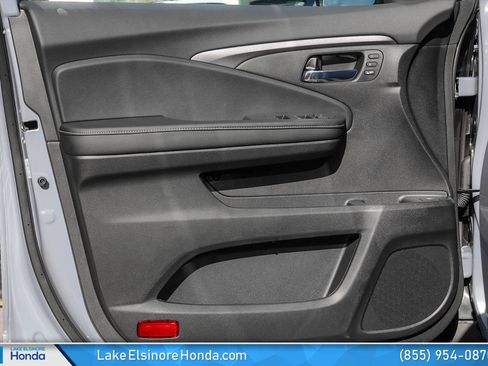 New 2026 Honda Ridgeline RTL image 14